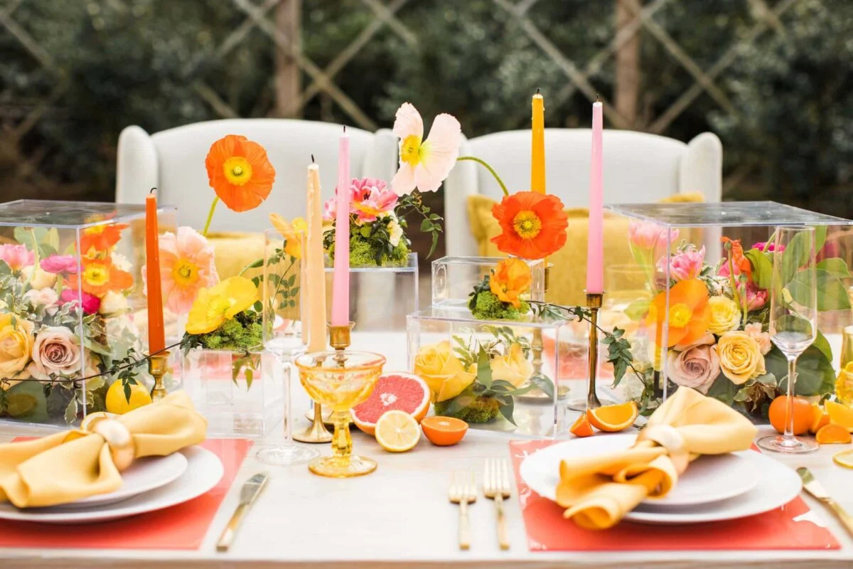 Citrus-Party-Summer-Wedding-Theme-Outdoor-Table-Setting-The-Parlour-Venue-Hey-Love